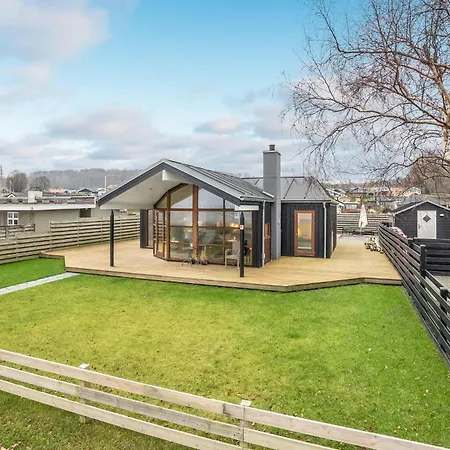 4 Bedroom Lovely In *