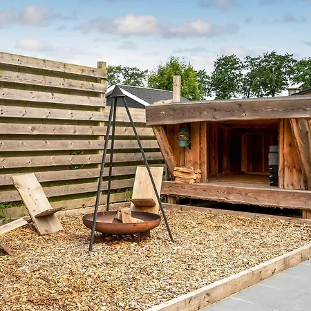 4 Bedroom Lovely In * Sjolund