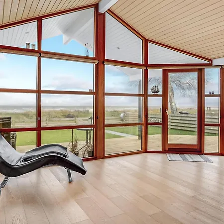 4 Bedroom Lovely In * Sjolund