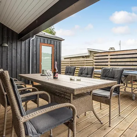 4 Bedroom Lovely In *