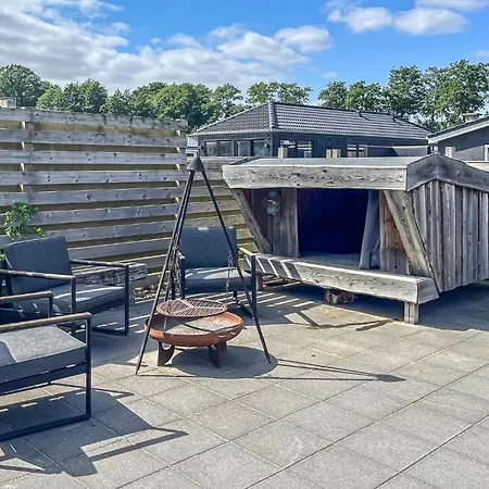 Feriehus In With Sauna *